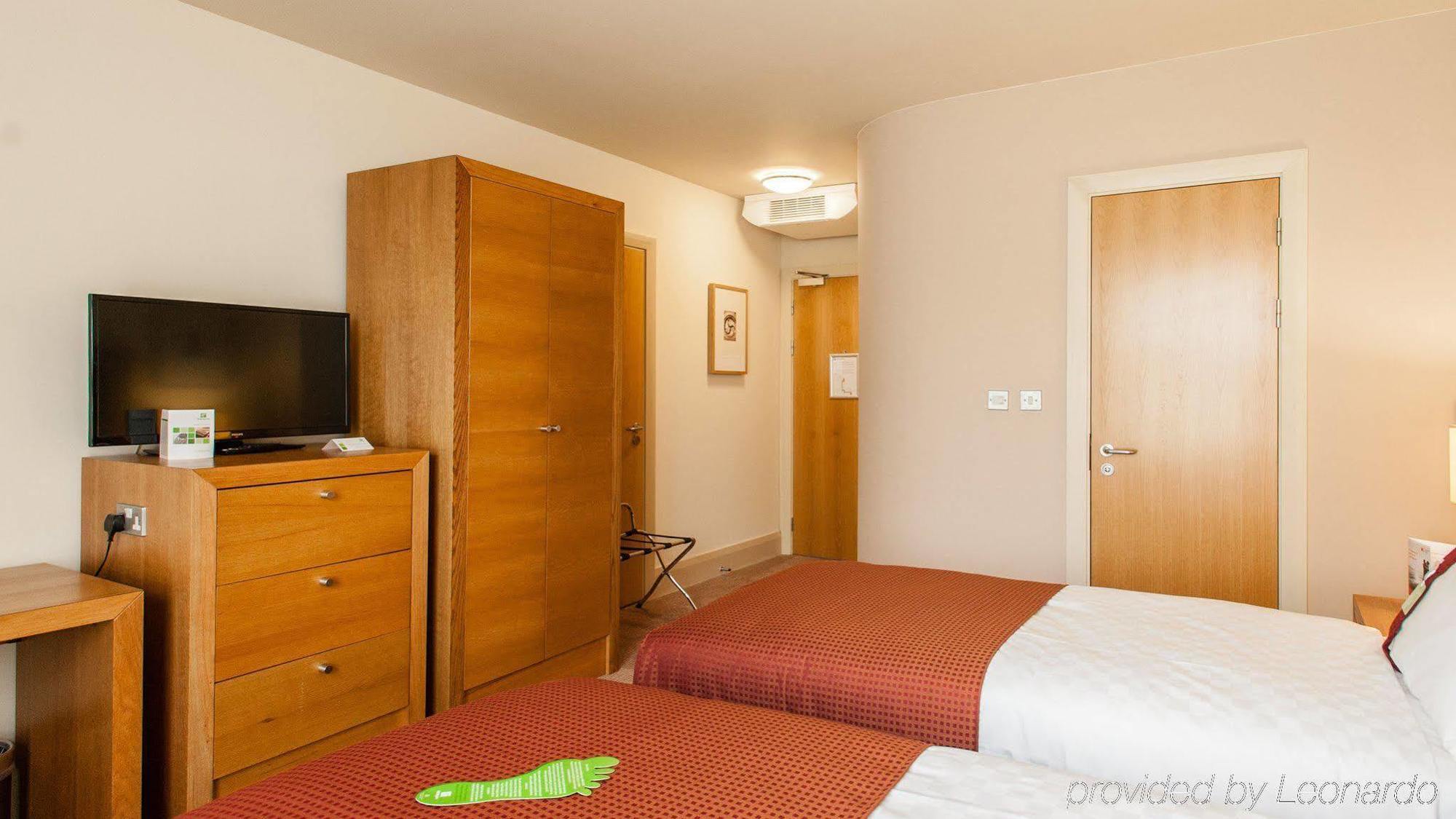 Hotel By Ihg